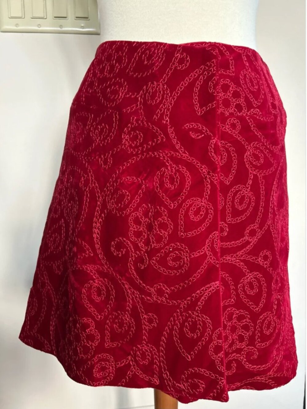 KENZO Paris NWT vintage embroidered red velvet wrap skirt size 40